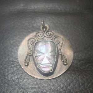 TRIBAL FACE ABALONE SHELL MADE IN MEXICO PENDANT VINTAGE!